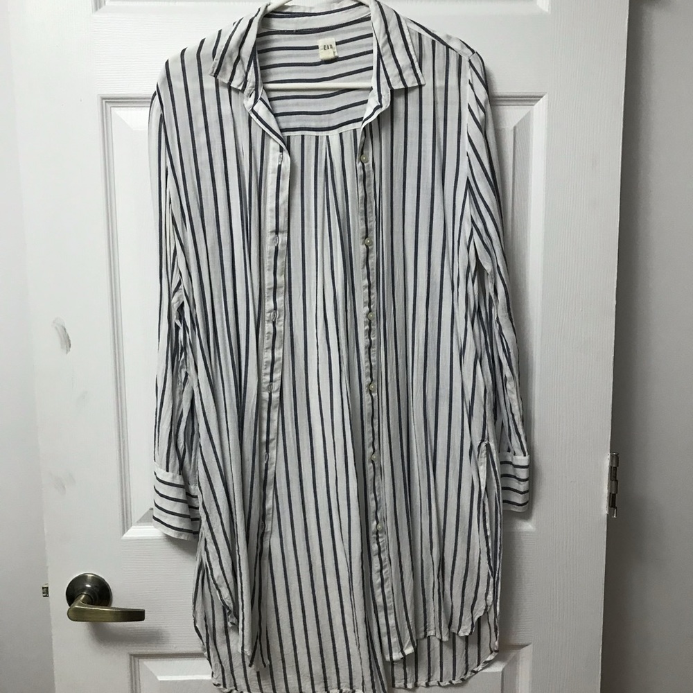 Women’s button down maxi shirt